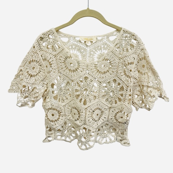 Rebellion Again Tops - Rebellion Again boho cream crochet open knit crop top with scalloped edges